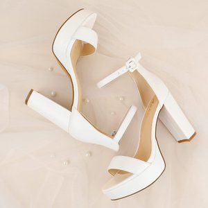 Ankis Platform Heels White